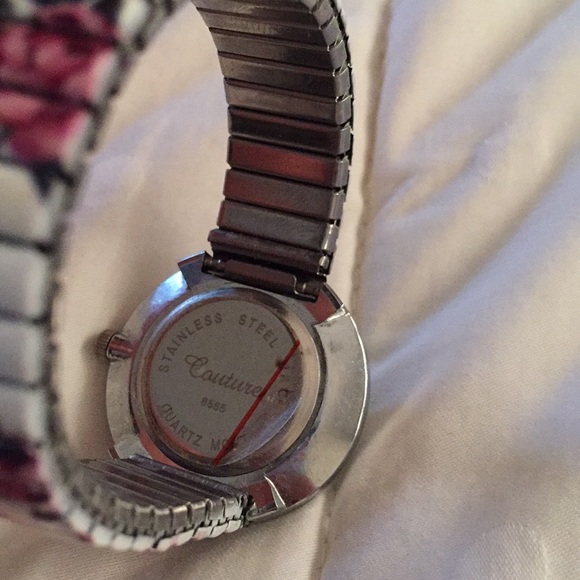 Watch - Picture 2 of 4